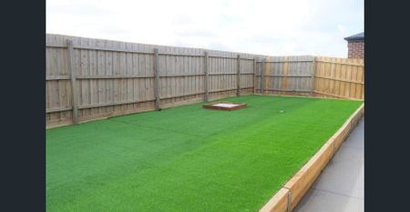 Family Home! - Photo 4