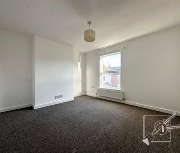 Lavender Hill, Tonbridge - Photo 1