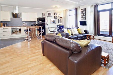 2 bedroom apartment to rent - Photo 5