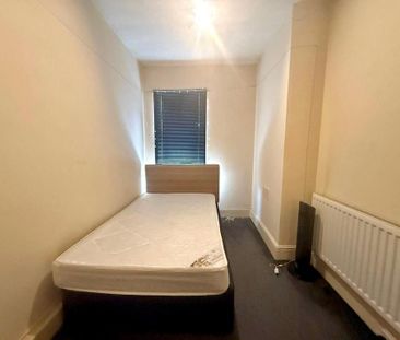 3 bedroom terraced house to rent - Photo 6