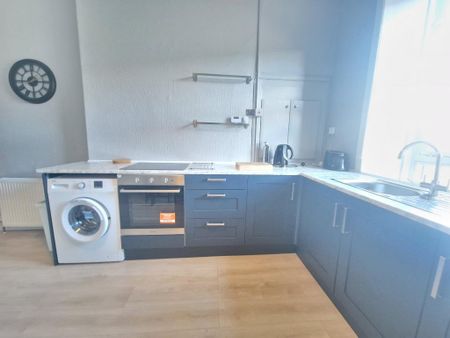 1 bedroom flat to rent - Photo 5