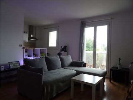 Location Appartement 2 pièces 40m² ORLEANS 45000 - Photo 2