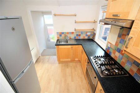 2 bedroom Flat to rent in Ashfield Road, Gosforth, Newcastle upon Tyne - Photo 4