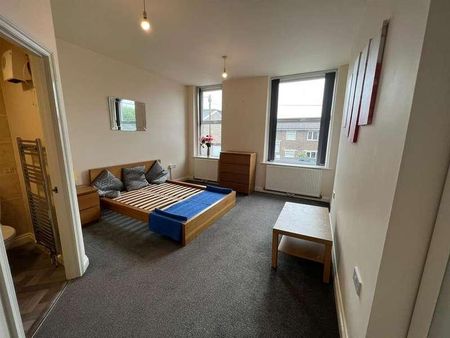 Kirkgate, BD18 - Photo 4