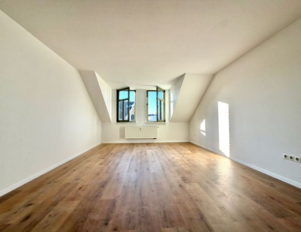 2 Zimmer • Balkon • Dachgeschoss • in Chemnitz • modern und neu • schnell sein und direkt mieten! - Foto 1