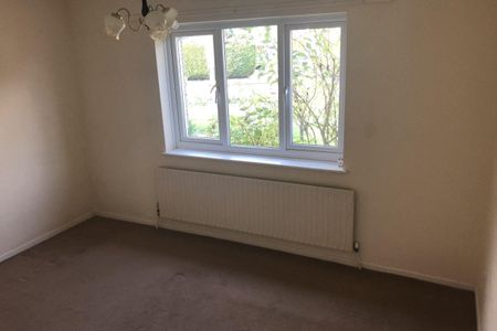 Kennedy Close - Photo 4