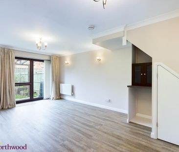 4 bedroom terraced house to rent - Photo 1