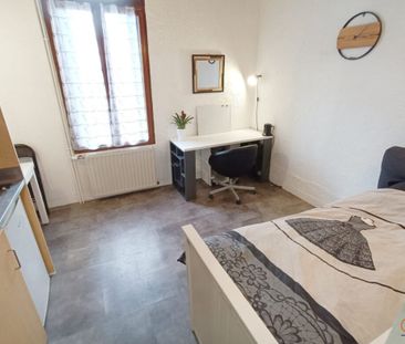 Studio meublé cosy – Prêt à vivre ! - Photo 1