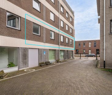 Ruim hoek appartement ca.150m² in het centrum van Brasschaat - Photo 1