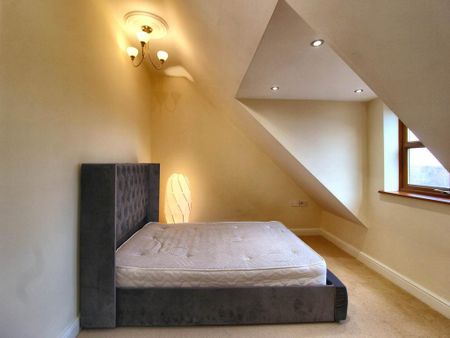 3 bedroom flat to rent - Photo 5