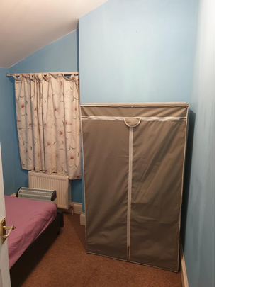 1 bedroom in a house share to rent - Photo 1