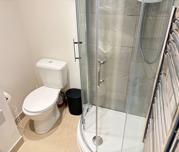 Studio Flat, Very Near Warwick Road Area, SW5 - Photo 6