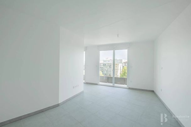 Rental Apartment Bordeaux Saint-Jean - Photo 1