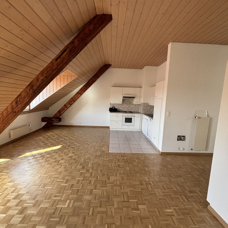 Bel appartement dans les combles situé à la rue du Maupas 15 - Photo 1