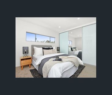 Luxury and Location ! - Photo 1