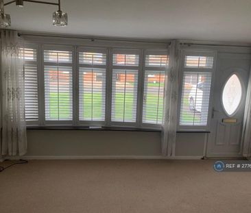 2 bedroom bungalow to rent - Photo 1