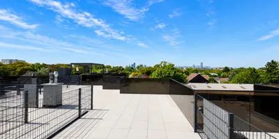Monthly Rental! 2 Bedroom Penthouse! Skyline+Kahlenberg View! Amazing Roof Top Terrace and Garage! - Photo 3
