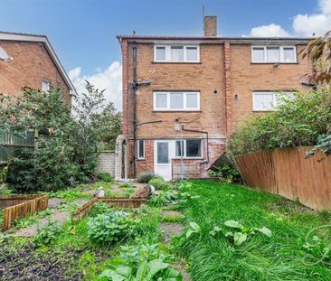 3 bedroom - Photo 6