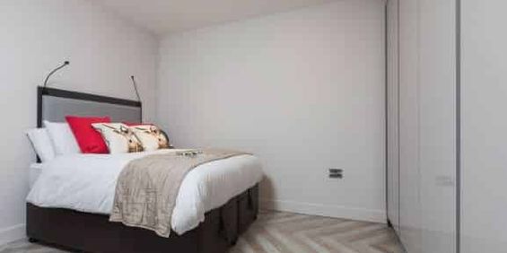 Gold 1 Bed Apartment - Photo 3