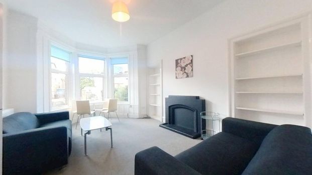 3 bedroom flat to rent - Photo 1