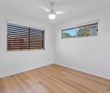 Modern Townhouse in Secure Complex - Convenient Marsden Living! - Photo 1