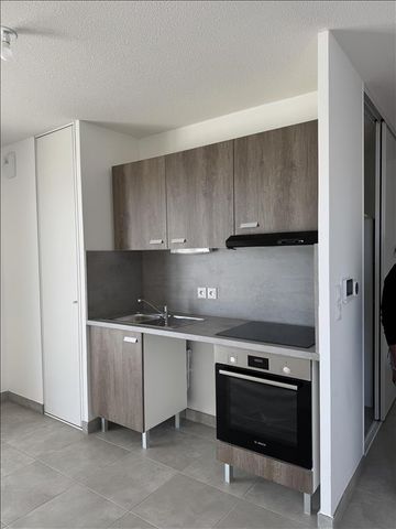 3 pièces - 63,67 m² - 3ème étage - Colocation non autorisée - Photo 5