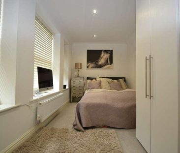 Langley Road, Surbiton, KT6 - Photo 3