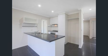 1 Wisteria Drive, Yarragon, Vic 3823 - Photo 4