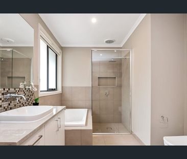 Spacious Family Home with Multiple Living Areas - Photo 5