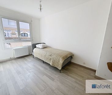 Apartment - Photo 2