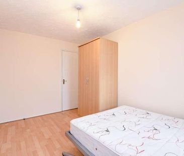 Slough, Berkshire, SL1 - Photo 5