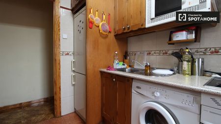 madrid, Community of Madrid 28041 - Photo 3