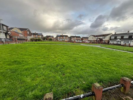 3 bedroom semi-detached house to rent - Photo 5