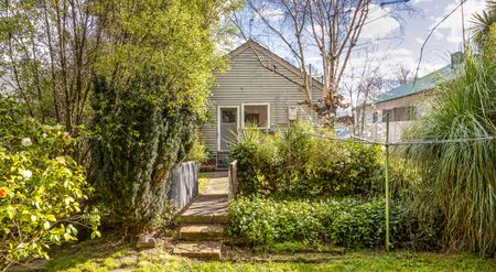 Sunny 3-Bedroom Home in the Heart of Sumner - Photo 5