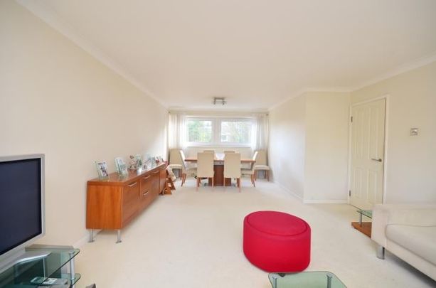 2 Bed Flat, Marcourt Lawns, W5 - Photo 1