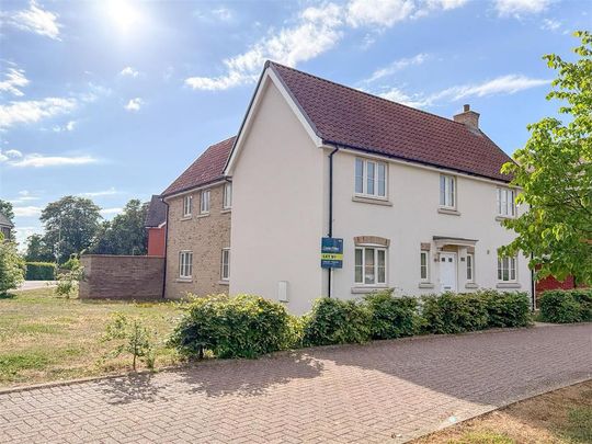 4 bedroom detached house to rent - Photo 1