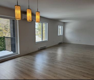 Logement 4 1/2 - 1er Aout - Saint-Jérôme - Photo 1
