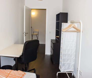 Zimmer in der Ratiborstraße - Photo 1