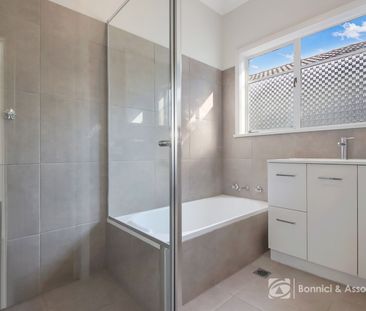 FRESHLY UPDATED FAMILY HOME! - Photo 6