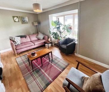 47 Larch Grove, Dunmurry, Belfast, BT17 9QG - Photo 5