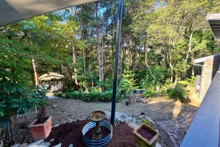 Rear Positioned Beautiful Home with Tranquil Bush Views - Photo 4
