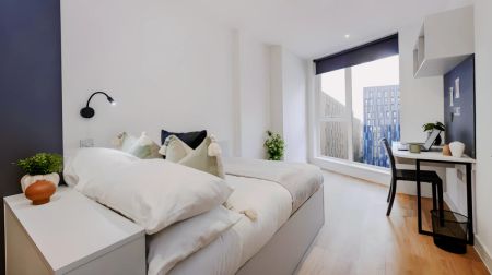 Deluxe Ensuite - Photo 2