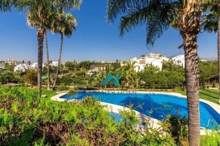 3 room luxury House for rent in Marbella, Spain - Photo 5