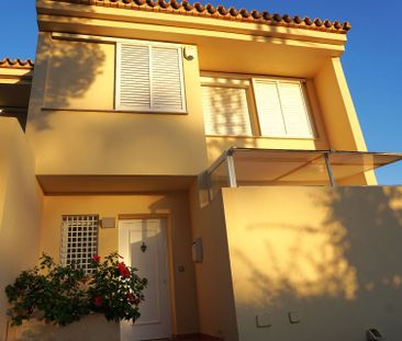 Bungalow in Jávea, for rent - Photo 1