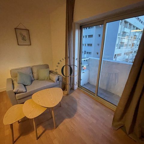 Location Appartement 1 pièce Meublé 29m² PARIS 12ème - Photo 1