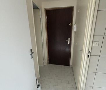 Location Appartement 1 pièce 36m² GRANVILLE 50400 - Photo 5