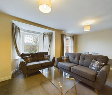 2 bedroom flat to rent - Photo 2