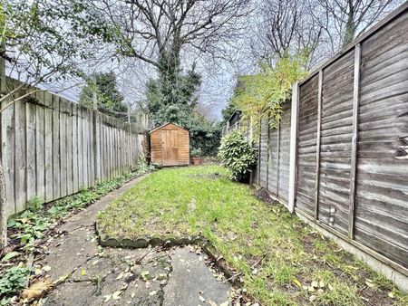 Moselle Avenue, N22 - Photo 4