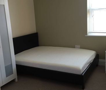 Spencer Street Unit 3 - Photo 1