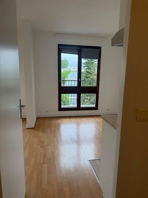 Location Appartement 1 pièce 25m² LE CHESNAY 78150 - Photo 1